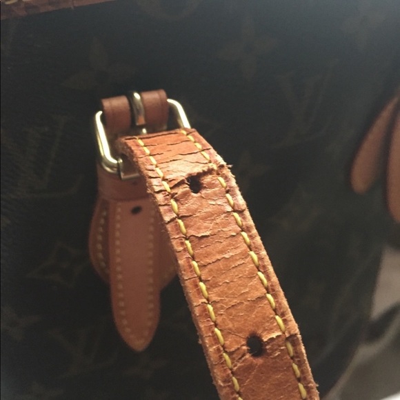 Authentic Louis Vuitton bucket bag - Picture 6 of 6